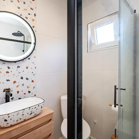 4 Bedroom Gorgeous In * Starigrad Paklenica