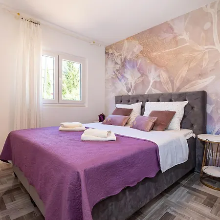 4 Bedroom Gorgeous In Starigrad Paklenica